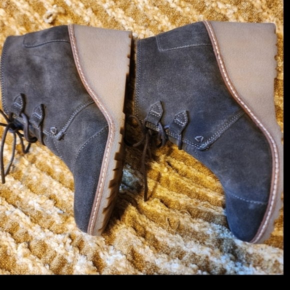 Toms Brown Women's Suede Ankle Boots Brown Size 8 Excellent Condition - Picture 5 of 7